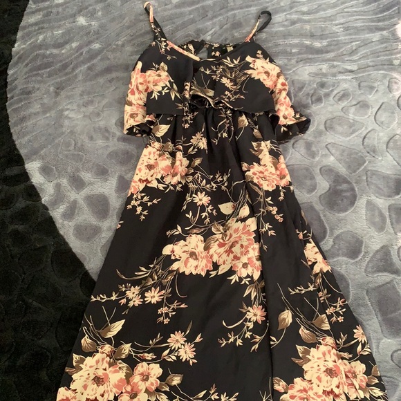 Windsor Spaghetti Strap Floral Print Maxi Dress - Picture 1 of 4